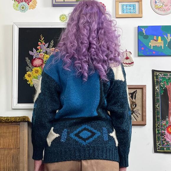 Vintage Deep V Neck Teal Sweater, 1980s Graphic Pop Art Cozy Pullover, Sz S-M - Picture 3 of 11